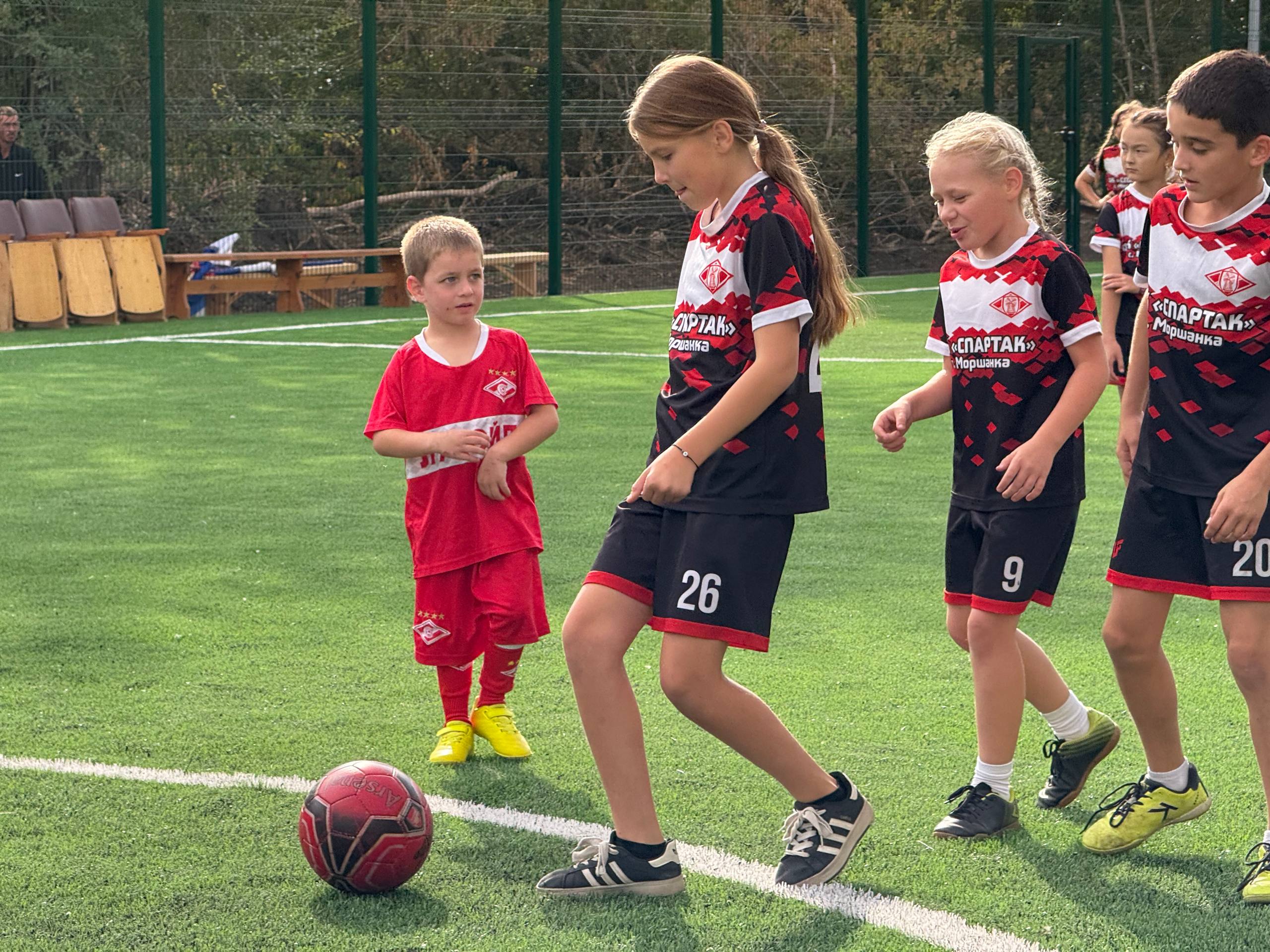 На дворовых площадках спортом занимаются более 23 тысяч саратовских детей и подростков